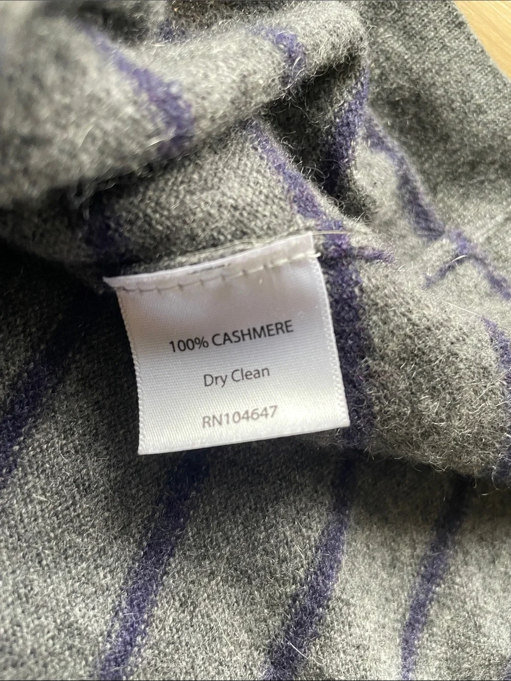 Giasone 100% 2Ply Cashmere Men's Grey V-Neck Striped Sweater